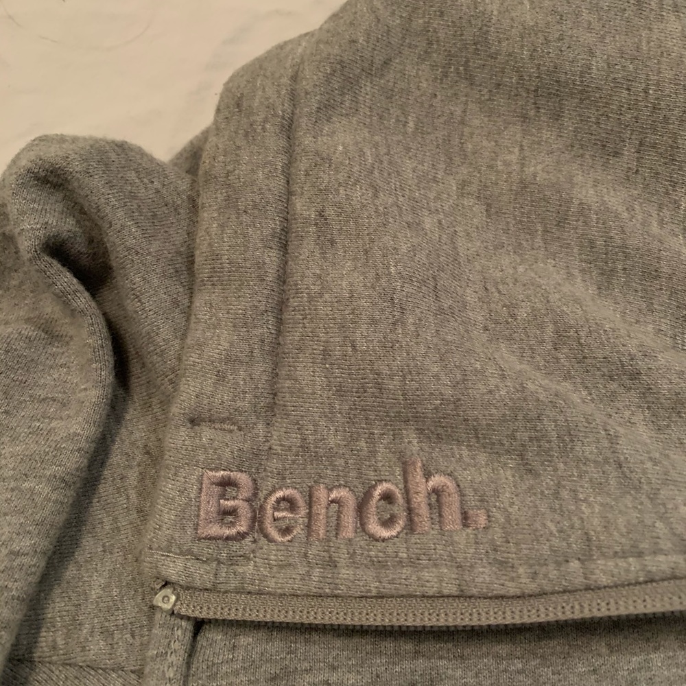 Bench full zip up - Picture 3 of 3